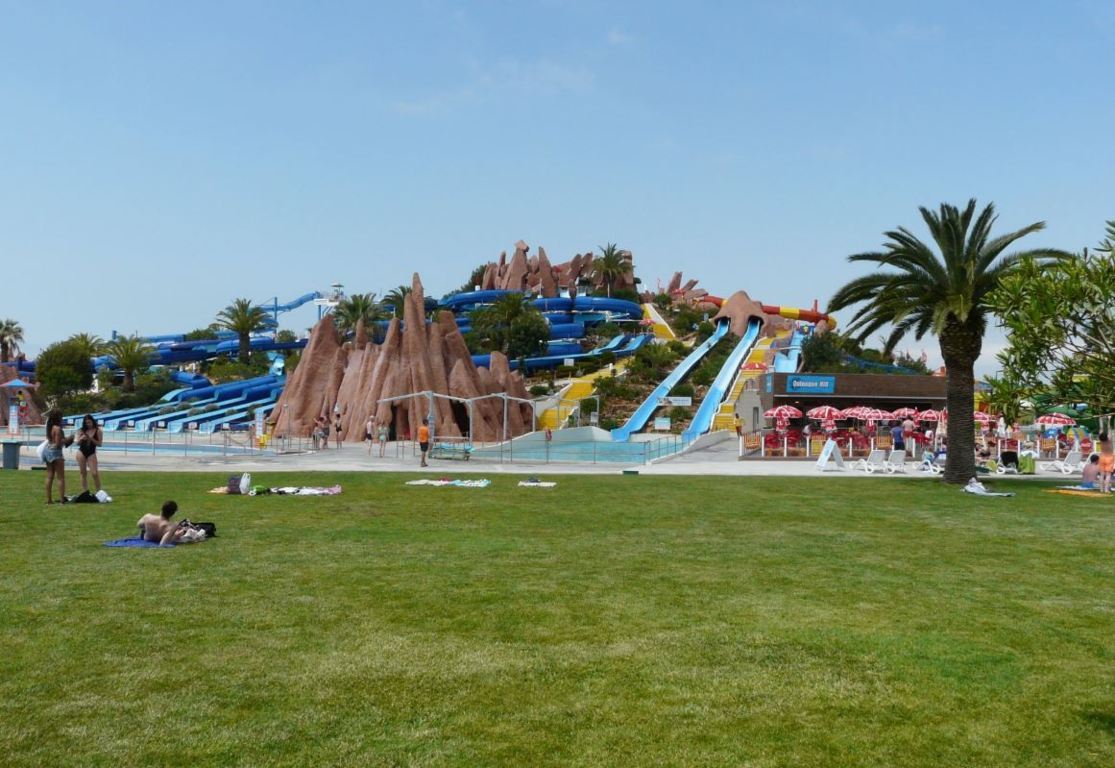 Slide & Splash Slide & Splash